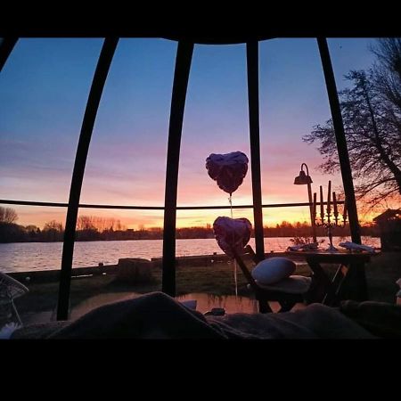 Le Dome Du Lac Ardres 외부 사진